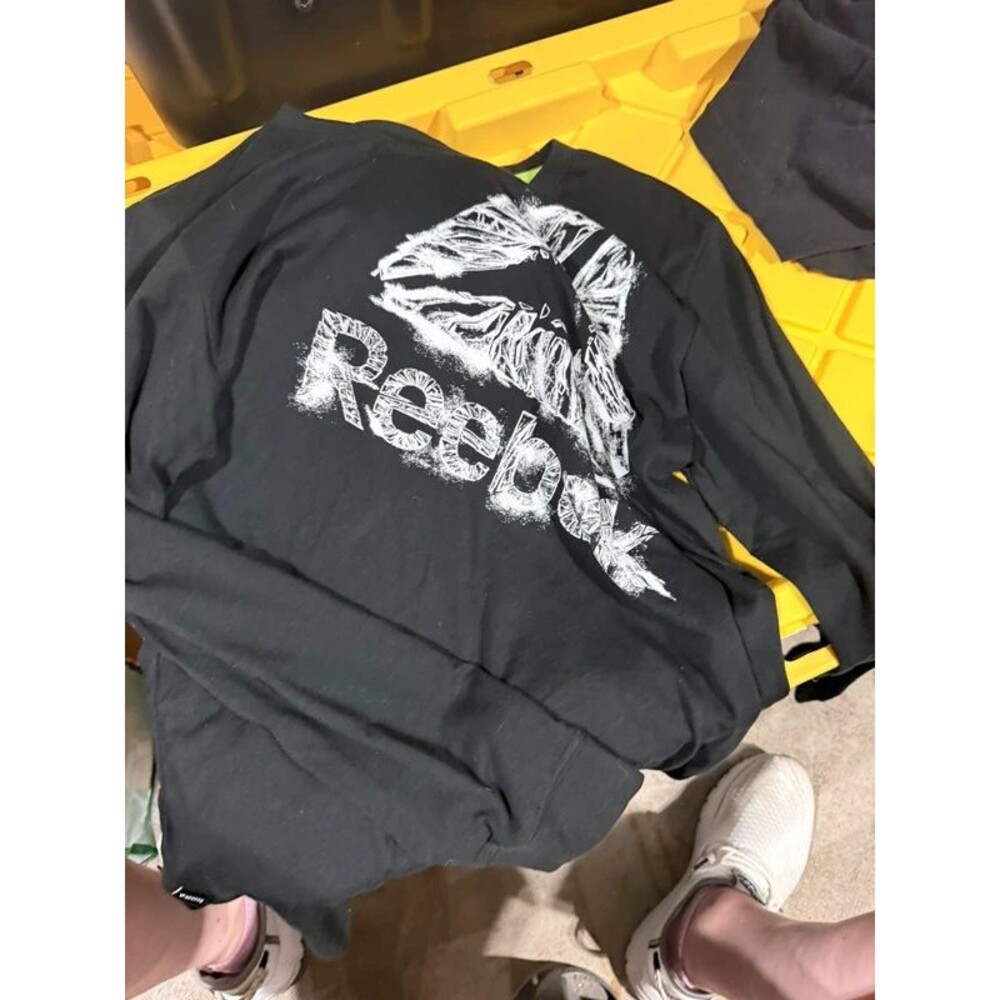 Xl boys long sleeve Reebok